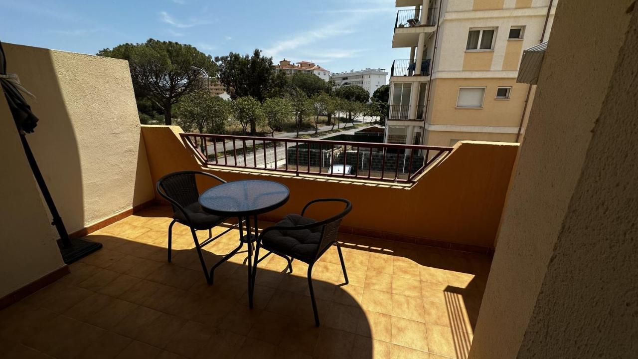 Apartamento De Playa En Santa Margarita. Roses Exterior foto